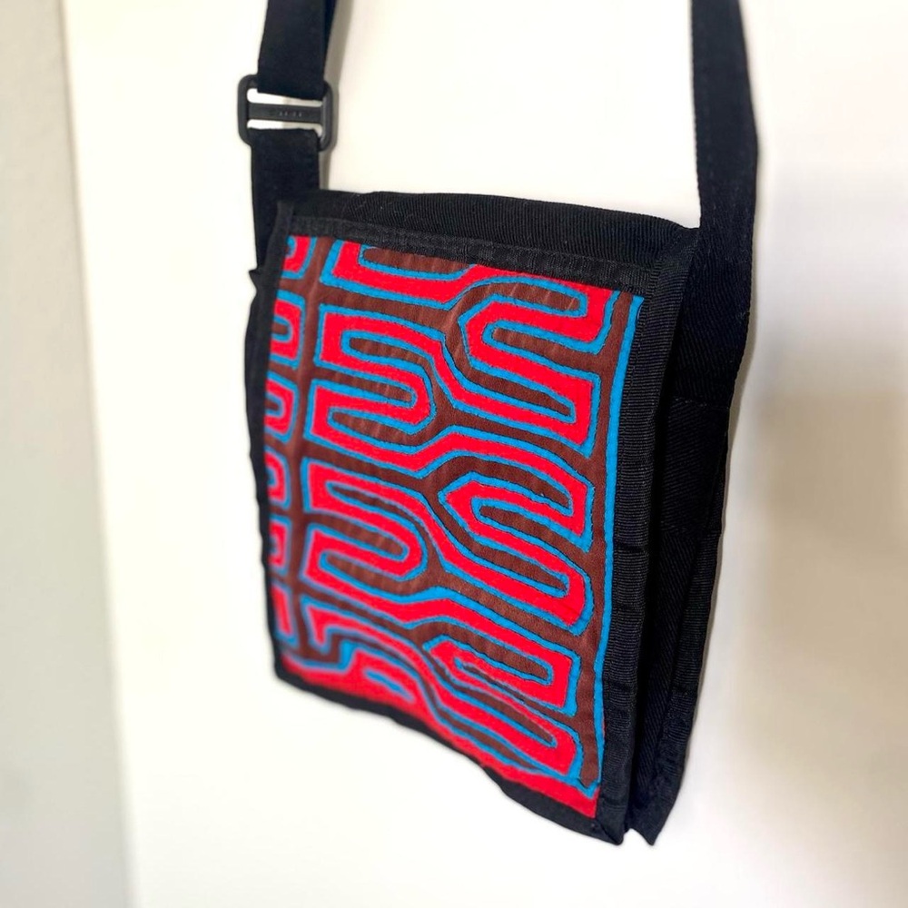 Australian Shoulder Bag